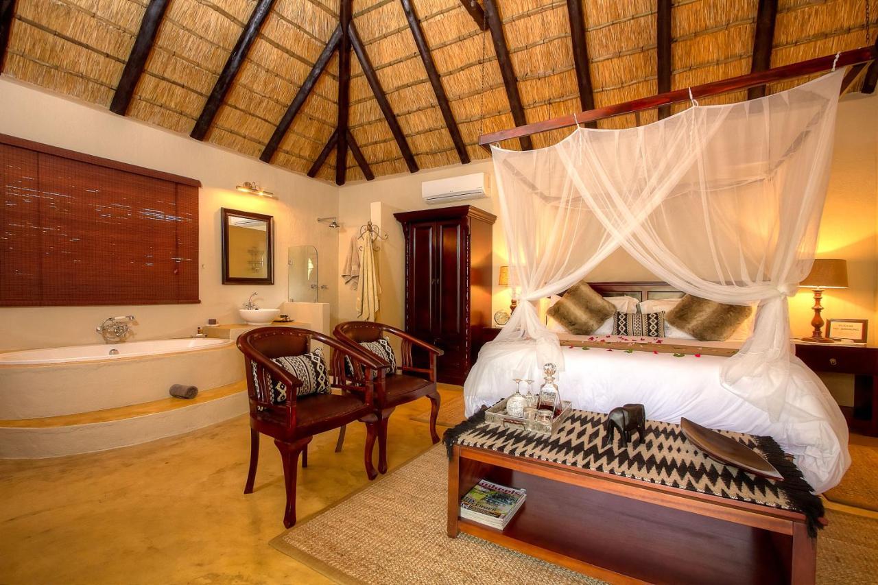 Mvuradona Safari Lodge *