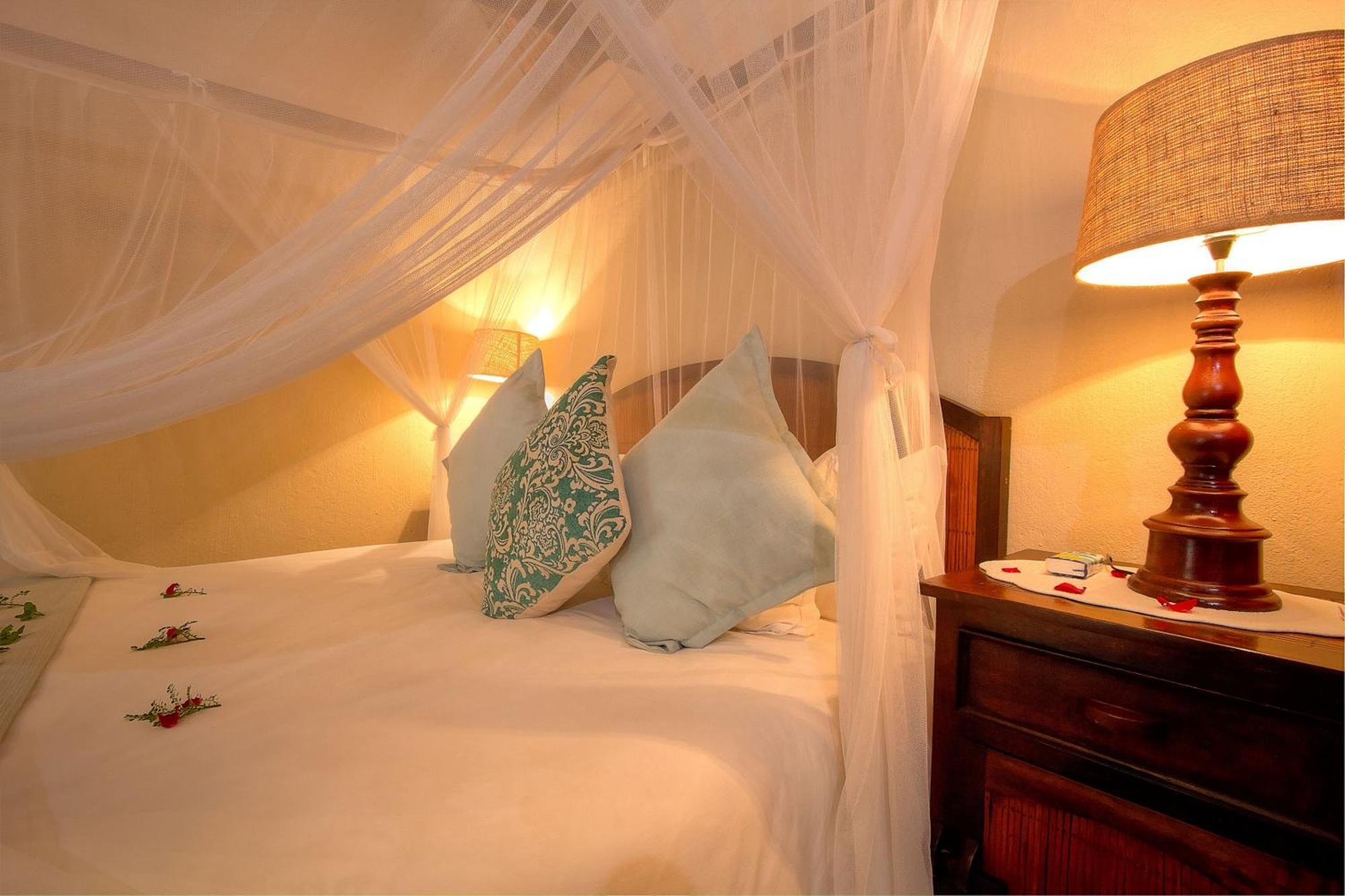 Lodge Mvuradona Safari *
